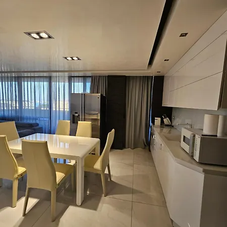 тристаен анжелика Apartman