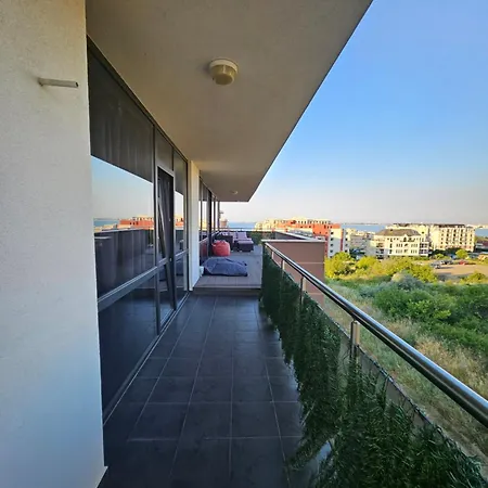 Apartman тристаен анжелика *