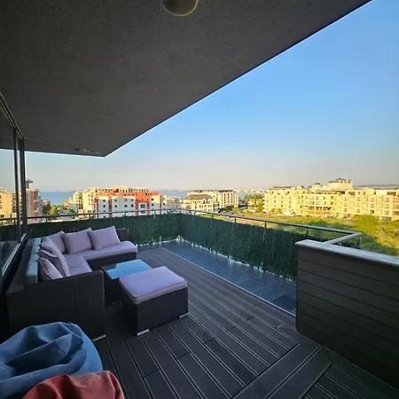 Apartman тристаен анжелика *