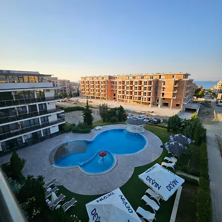 Apartman тристаен анжелика Szveti Vlasz